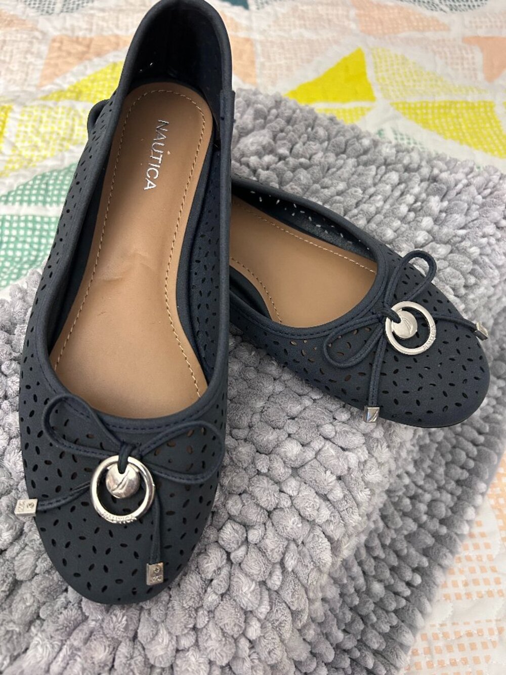 Women's Nautica Ballet Flats with Cutouts in Navy Size 7 1/2